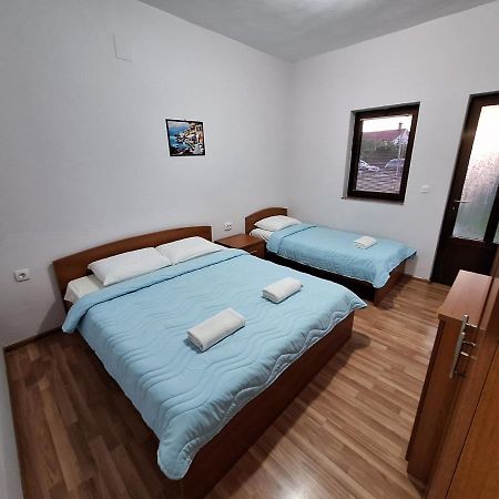 Studio Apartments Oleg Охрид Экстерьер фото