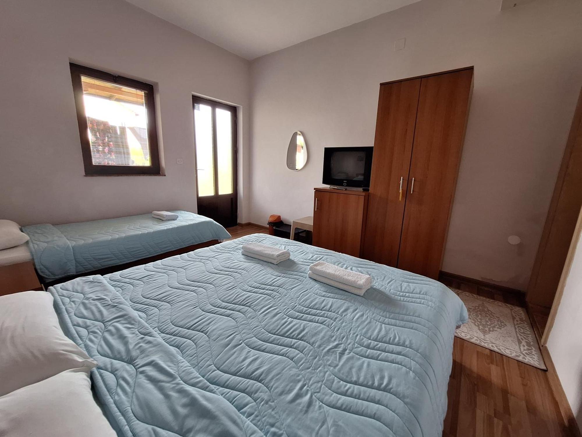 Studio Apartments Oleg Охрид Экстерьер фото